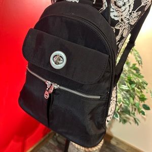 BAGGALLINI backpack purse. Black. NWOT.